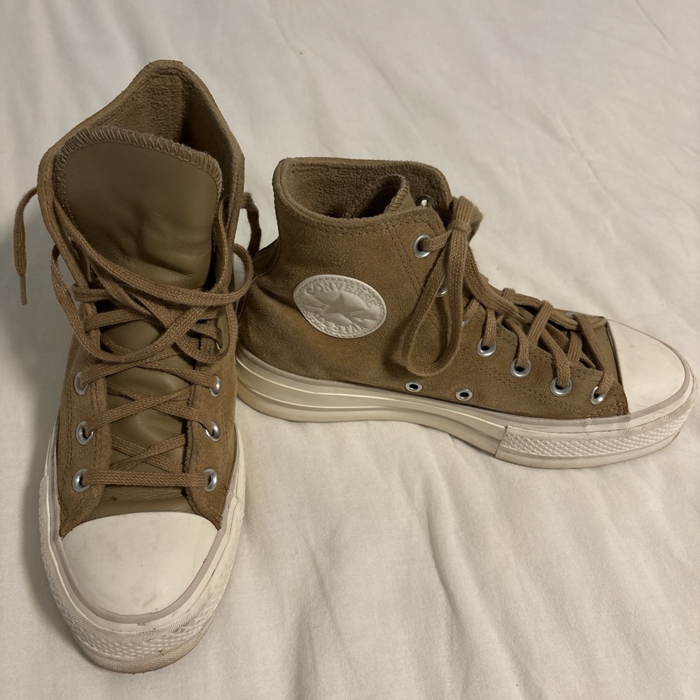 Converse High-Top Sneakers tan and white